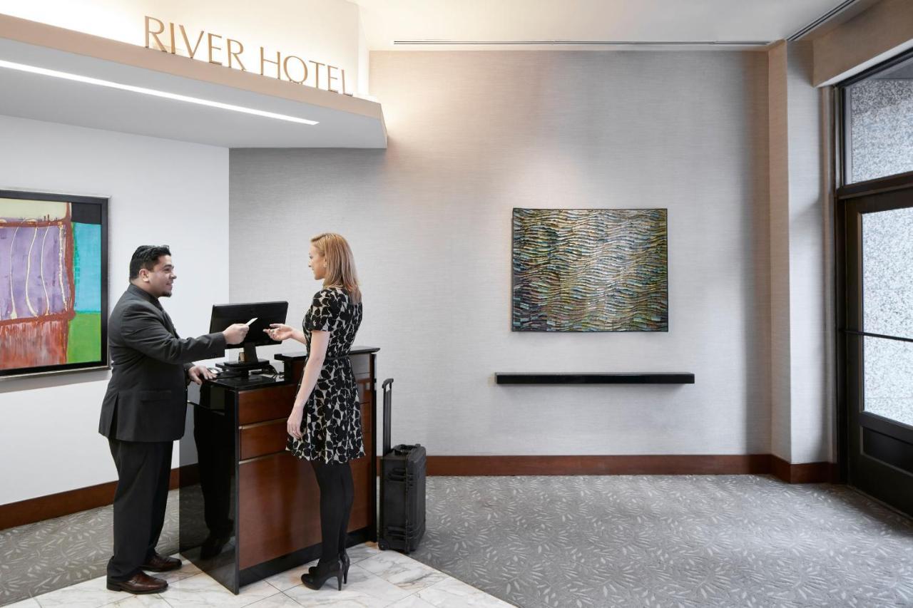 River Hotel Chicago Exterior photo